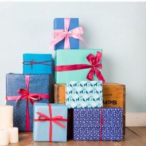 Mystery box (3 items)